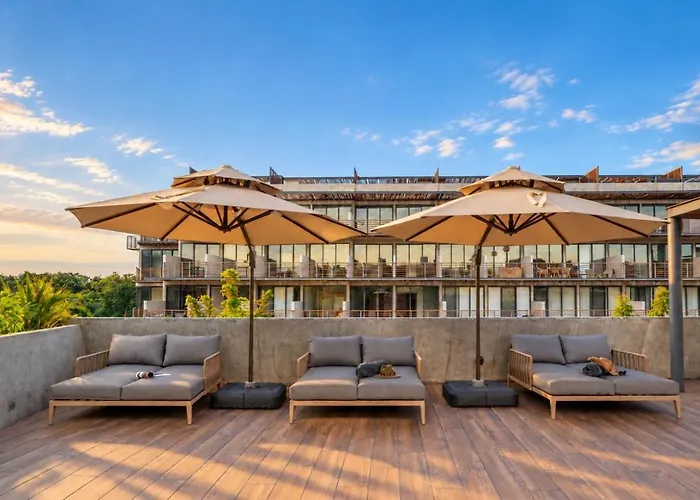 Nuju - Beutiful With Swimout-gym-rooftop-pool Apartment